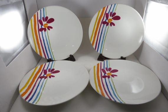 Set of Four Vintage Pfaltzgraff Flourish Pattern 11 1/2 Inch Dinner Plates