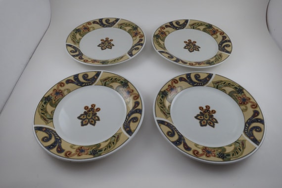 Set of Four Vintage Oneida Erin's Paisley Pattern 7 Inch Salad Plates