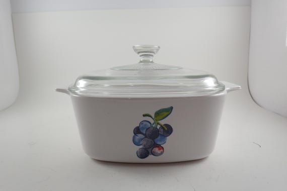 1997-1998 Corning A-1.5-B Fruit Basket Pattern 1 1/2 Quart Saucepan with Glass Lid Excellent Condition