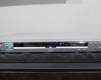 Panasonic DVD-RV31 DVD/CD Player: 2001 Vintage With Remote - Etsy
