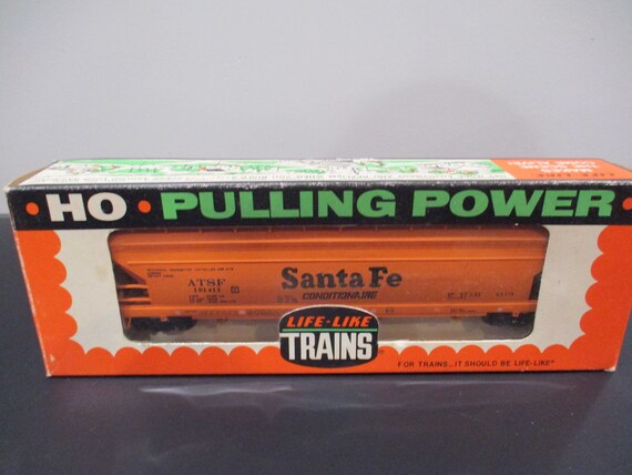 Vintage Life Like Trains HO Scale Pulling Power Pneumatic Center Flow Hopper In Original Box