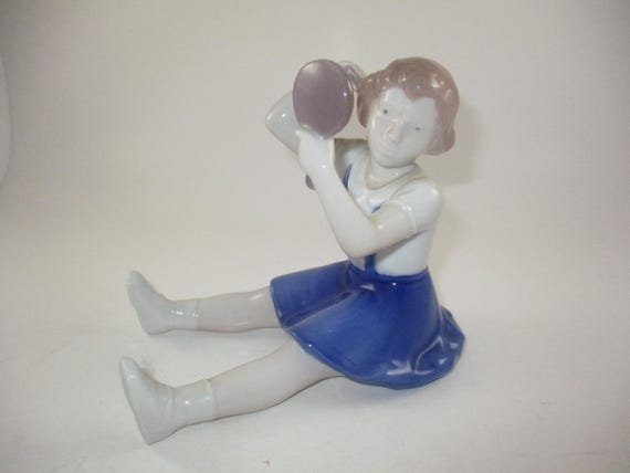 Vintage B&G Bing Grondahl Royal Copenhagen Sitting Vanity Girl with Mirror No 2318 Pristine Condition