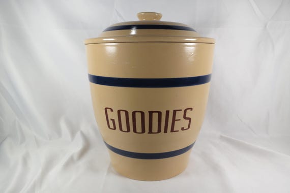 Williams Sonoma Large Goodies Jar with Sealing Lid Blue Stripes