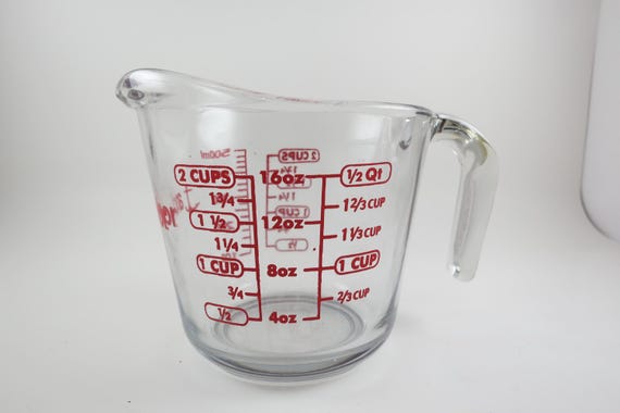 Vintage Anchor Hocking 2-Cup Measuring Cup: Red Lettering