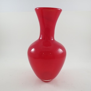 Deep Red Art Glass Vase 7 1/2 Inches Tall Home Decor Decoration Flowers