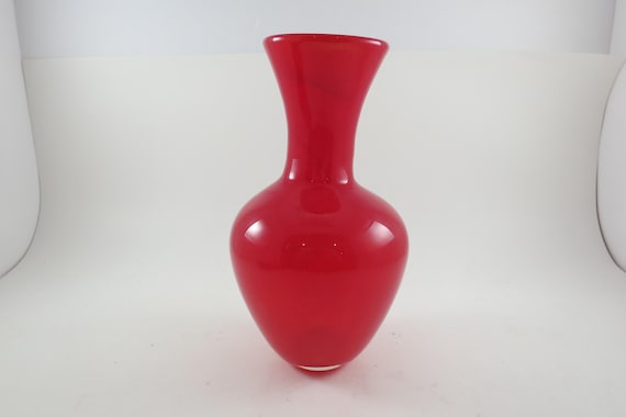 Deep Red Art Glass Vase 7 1/2 Inches Tall Home Decor Decoration Flowers