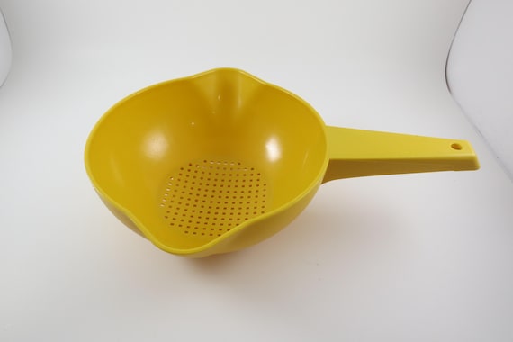 Vintage Yellow Tupperware Strainer: Kitchen Colander 487-1