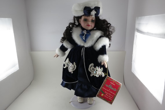 Vintage 2000 Jo-Ann Collection Original Alexis Doll On Stand w/COA 16 Inch