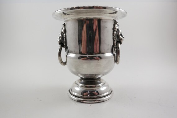 Vintage Viners of Sheffield Silverplate Lions Head Mini Urn with Handles Beautiful Condition