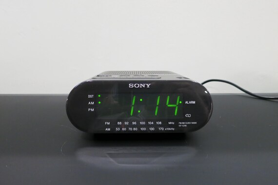 Vintage 1990's Sony Dream Machine FM/AM Digital Clock Radio Alarm Clock Model ICF-C218 Oversized Led Display Works Perfect