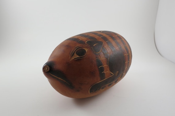 Vintage Hand Carved Peruvian Gourd Folk Art Story Telling Very Detailed Pig Figure Excellent Condition