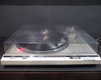 Vintage Technics Model SL-D20 Direct Drive Automatic Turntable System Works Perfect Free Shipping