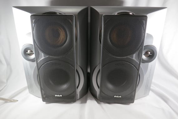Pair of 2001 RCA RS2533 Bass Reflex 3 Way Kevlar Speakers with Surround