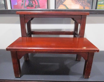 Beautiful Vintage 2 Step Cherry Finish Bed Steps 18x14x15 Very Good Condition Free Shipping