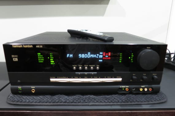 Vintage Harman Kardon AVR-310 Stereo Receiver Black & Silver Retro With Remote