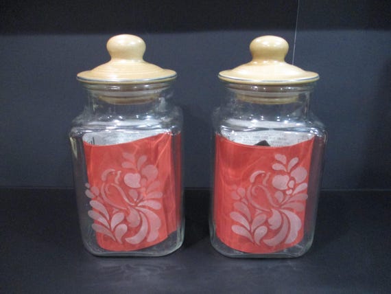 Pair of Vintage Pfaltzgraff Folk Art Pfanciful Glass Crocks with Lids 1980's Brand New Never Used 2 Quart