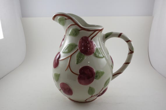 Beautiful Vintage Franciscan Earthenware Apple Pattern Large 48 Ounce Pitcher Pristine Condition