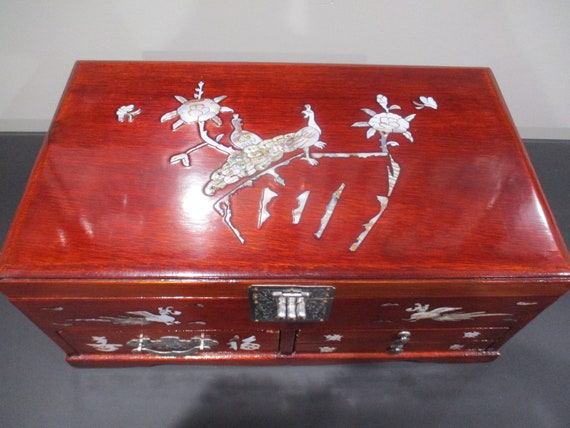 Stunning Red Wood Mother Of Pearl Inlaid Musical … - image 3