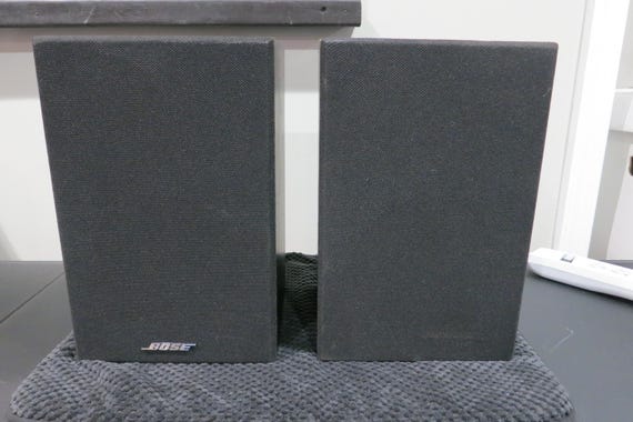 Pair of Bose Model 21 Series 60 Watt Stereo Speakers