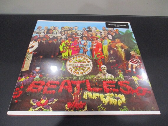 Vintage 1995 Vinyl LP Record Sgt Peppers Lonely Hearts Club Band The Beatles MINT Condition Still Factory Sealed 66339