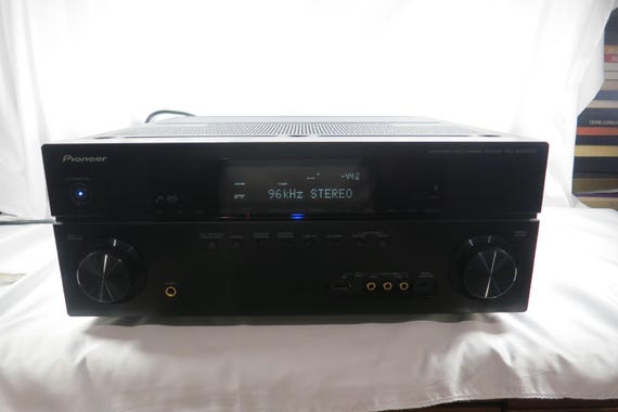 Pioneer 9040THX Audio Video Multi Channel Receiver 220 Watts with Remote