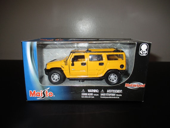 Vintage 2004 Maisto Yellow Hummer H2 Motorized Power Racer 1:33 Scale New In Original Box