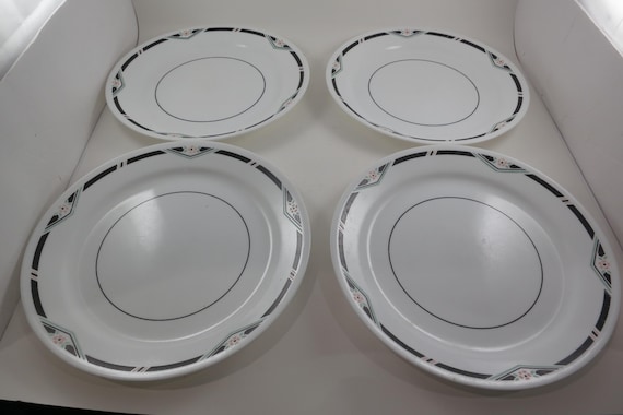 Vintage Corelle Zenith Black Dinner Plates, Set of 4 (10 1/4 Inch)