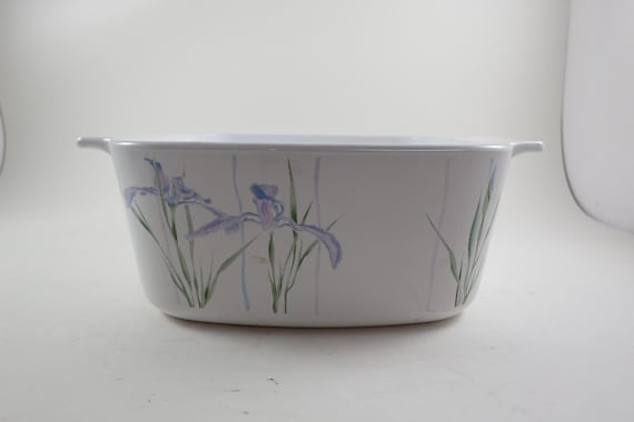 Vintage Corning Ware Shadow Iris Saucepan: 1.5 Liter