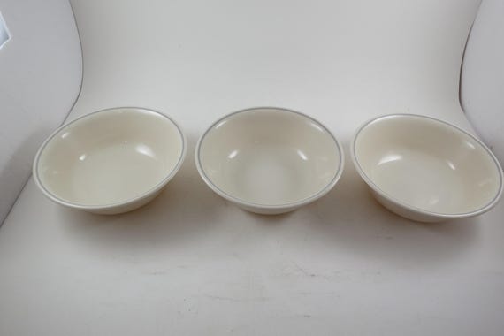 Vintage Corelle Tulip Rose Bowls, Beige Pattern Set of Three