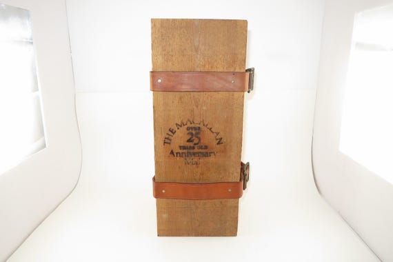 Vintage The Maccallan Malt Whiskey Wooden Box with Leather Straps 25 Year Old Anniversary Empty