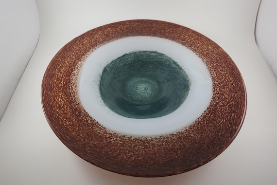 14 1/4 Inch Massive Round Art Glass "Eye" Center Display Bowl Pristine Condition