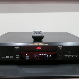 Sony DVP-S530D DVD/CD Player with Remote - Digital Cinema Sound