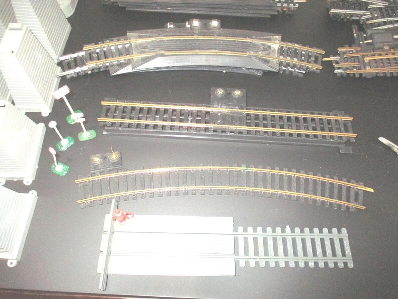 Pathmark Ho Train Set Vintage HO Scale Train Track Set - 106 Piece Tyco Atlas With Street ...