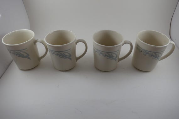 Vintage Corelle Coffee Mugs: Blue Lily Pattern, Set of 4