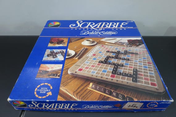 1987 Deluxe Collectors Edition Rotating Board Turntable Scrabble Selchow 100 % Complete