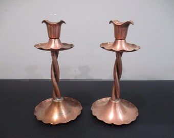 Vintage Pair of Copper Twisted Fluted Candle Holders 7 Inches Tall Excellent Condition