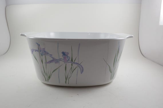 Vintage Corning Ware Shadow Iris 3 Liter Saucepan (1985-1995)