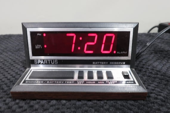 Vintage 1980's Spartus Apollo 1140 Alarm Clock