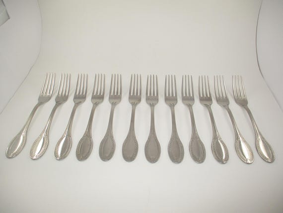 Set of 12 Vintage Wallace Silver Hotel Pattern 8 1/4 Inch Forks Excellent Condition
