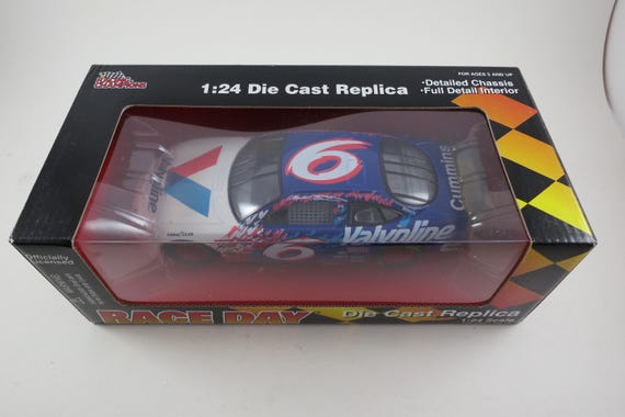 1998 Racing Champions 1:24 Scale Nascar Diecast Race Day #6 Mark Martin Valvoline Ford Taurus New In Original Box