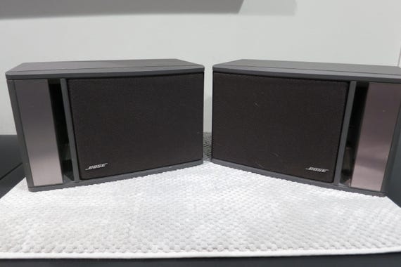 Pair of Vintage Gray Bose Model 141 Bookshelf Speakers