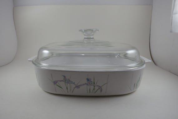 Vintage Corning Ware Skillet: 2.5 Liter Casserole Shadow Iris pattern with glass lid A-10-B