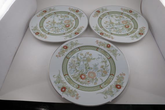Vintage Mikasa Kabuki Pattern Set of Three 10 5/8 Inch Dinner Plates