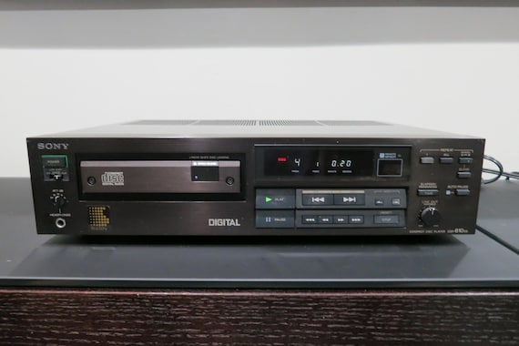 Vintage 1983 Sony CDP-610ES CD Player: Old School Audio, Fast Cuing