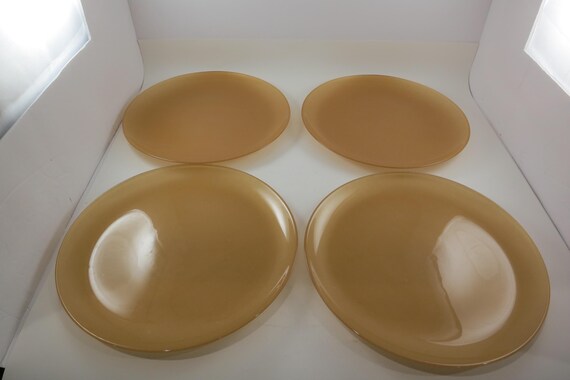 Set of Four Arcoroc France Round Brown Gold 9 3/4 inch Dinner Plates Excellent Condition