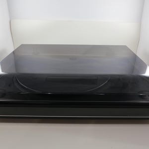 Vintage Panasonic DC Servo Turntable: 33/45 RPM Record Player