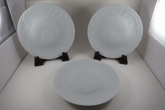 Set of Three Dansk Solid White Embossed Fish Plates 9 1/4 Inch Like New