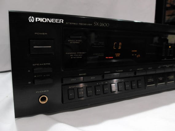 1989 Pioneer SX-2600 Advance Tech Stereo Receiver 240 Watts