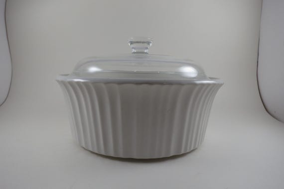 Corning Ware 1 1/2 Quart Round Souffle Casserole Dish French White with Glass Lid
