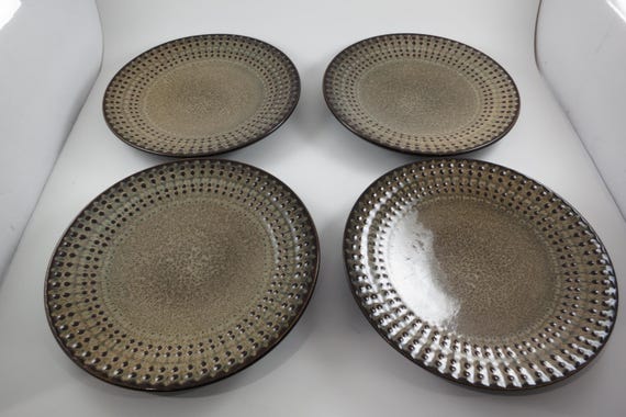 Set of Four Vintage Pfaltzgraff Everyday Cambria Pattern 8 1/2 Inch Salad Plates
